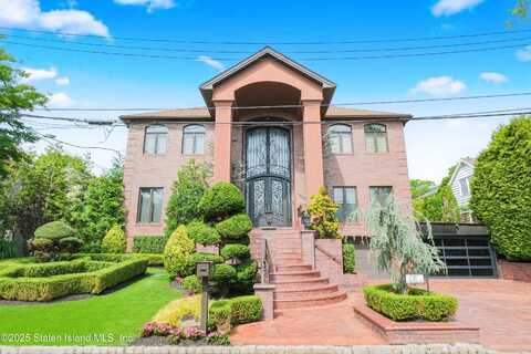 81 Copperleaf Terrace, Staten Island, NY 10304