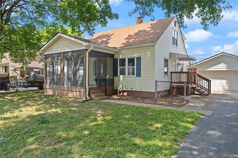 425 Andalusia Avenue, Clarksville, IN 47129