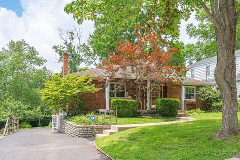 3915 Petoskey Avenue, Mariemont, OH 45227