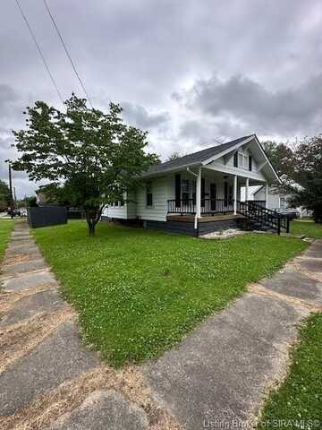 291 N Washington Street, Scottsburg, IN 47170