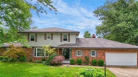925 W Hancock Road, Scottsburg, IN 47170