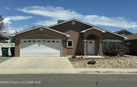 704 BISHOP Lane, Farmington, NM 87401
