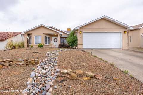 3917 ROCHESTER Avenue, Farmington, NM 87402