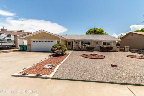 2112 N SANTIAGO Avenue, Farmington, NM 87401
