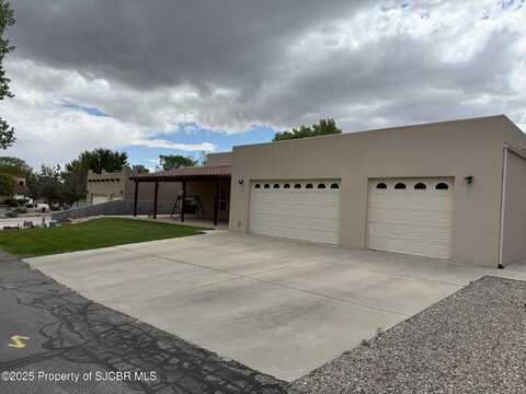 6029 BAYHILL Drive, Farmington, NM 87402
