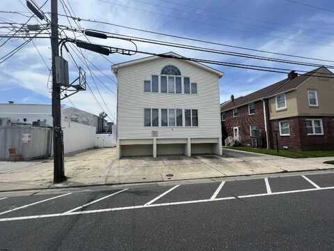 6 N Adams Ave, Margate City, NJ 08402