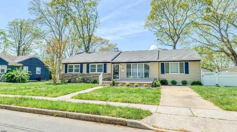 45 Dogwood Dr, Somers Point, NJ 08244