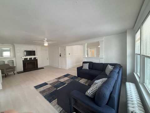 5117 Ventnor Ave, Ventnor City, NJ 08406