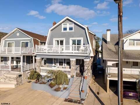 7 N Surrey Ave, Ventnor City, NJ 08406