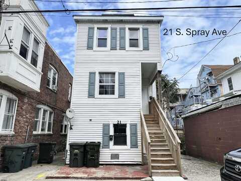 21 S Spray Ave, Atlantic City, NJ 08401