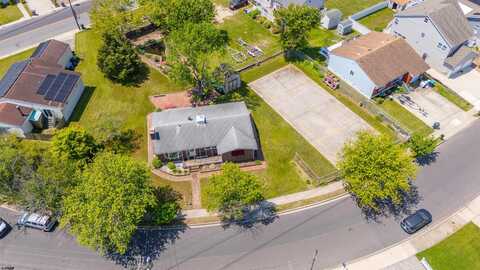 502 Caverly Dr Dr, Brigantine, NJ 08203