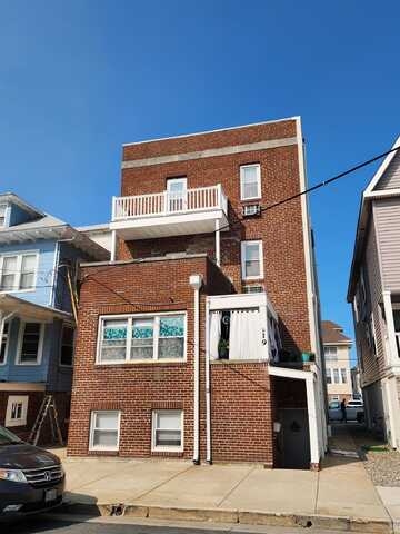 19 S Weymouth Ave, Ventnor City, NJ 08406