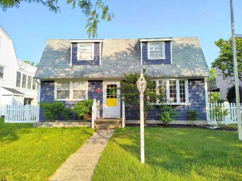 157 Bark Dr Dr, Ocean City, NJ 08226