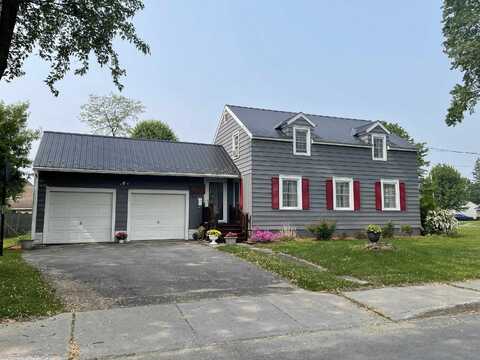 50 Roosevelt Street, Massena, NY 13662