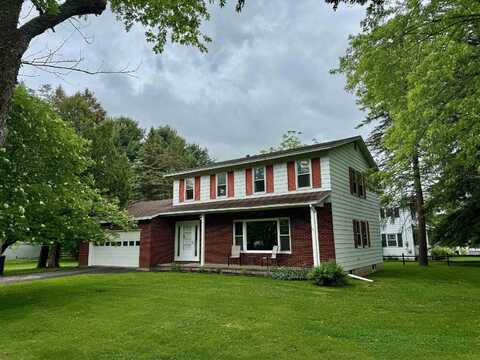 9 Circle Dr., Potsdam, NY 13676