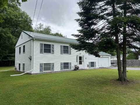 15 Woodland Drive, Raymondville, NY 13678