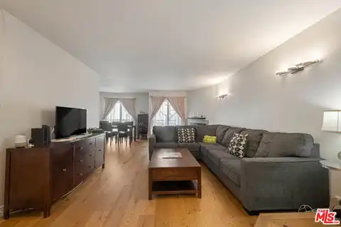 1515 S Beverly Dr, Los Angeles, CA 90035