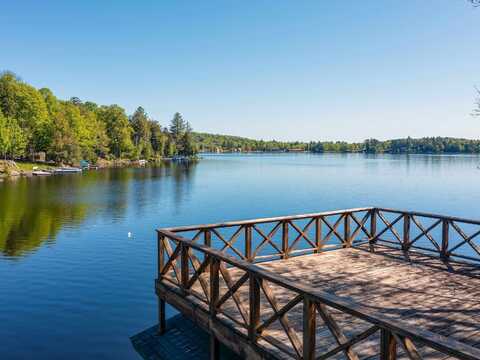 5 Howland Rd, Cranberry Lake, NY 12927