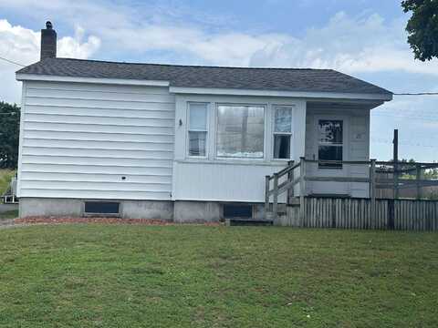 21 Clough Street, Potsdam, NY 13676