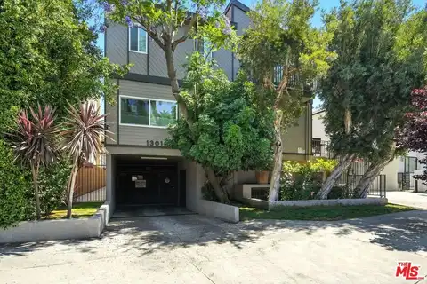 13012 Valleyheart Dr, Studio City, CA 91604