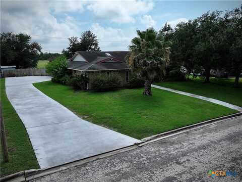 1001 Brookhollow Drive, Port Lavaca, TX 77979