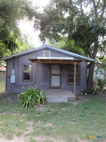 613.5 S Laurel Avenue, Luling, TX 78648