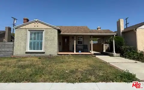 8202 S 3rd Ave, Inglewood, CA 90305