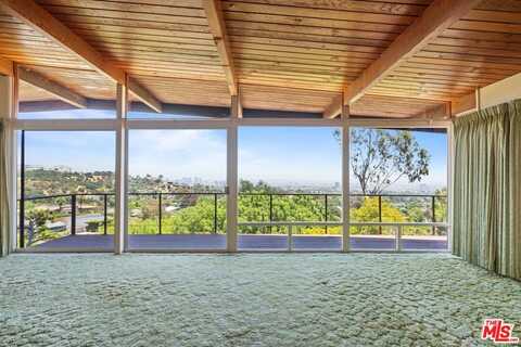 924 Stonehill Ln, Los Angeles, CA 90049