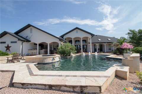 547 Powder Ridge, Luling, TX 78648