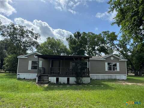 612 W Newman Street, Cuero, TX 77954