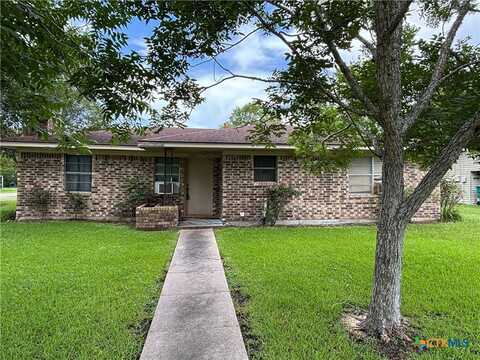 302 E Heard Street, Ganado, TX 77962