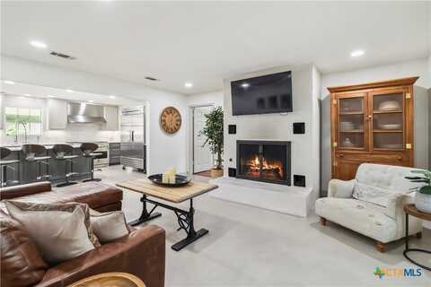 425 W Edgewater Terrace, New Braunfels, TX 78130