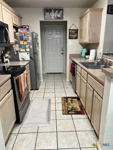 809 Sagewood Trail, San Marcos, TX 78666
