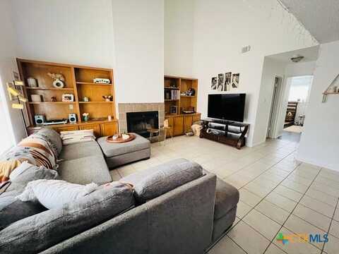 1301 Conway Drive, San Marcos, TX 78666