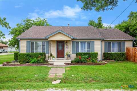102 E Stiles Street, Thrall, TX 76578