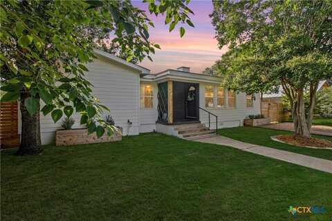 103 N Avenue C, Johnson City, TX 78636