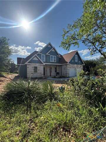 105 Chesterfield Drive, Kingsland, TX 78639