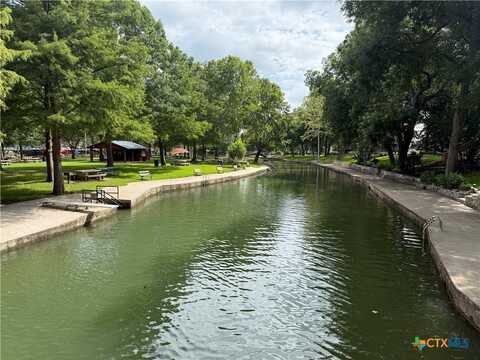 1070 Hayselton Avenue, New Braunfels, TX 78130
