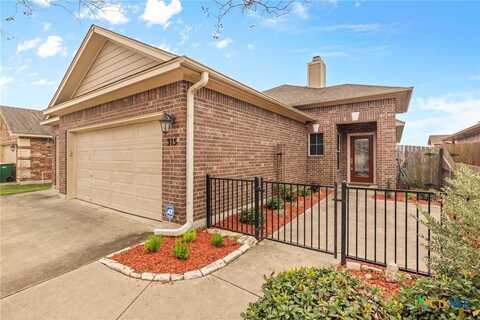 315 Silverado Trail, Victoria, TX 77901