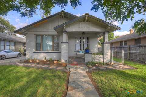 8 Herry Court, New Braunfels, TX 78130
