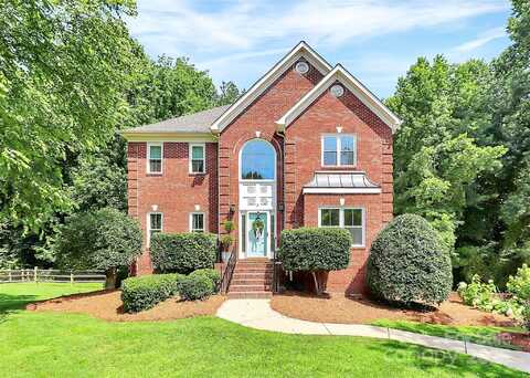 655 Powder Horn Lane, Indian Trail, NC 28079