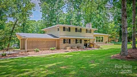411 Saint Andrews Road, Statesville, NC 28625