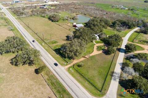 84 County Road 315, Yoakum, TX 77995