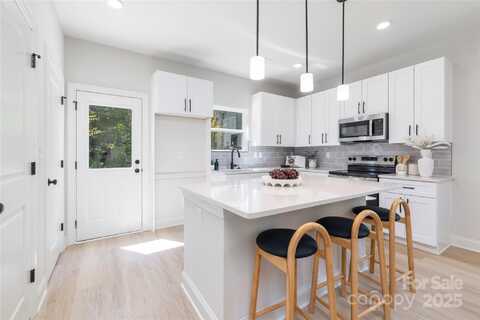 7805 Shadow Lawn Road, Charlotte, NC 28269