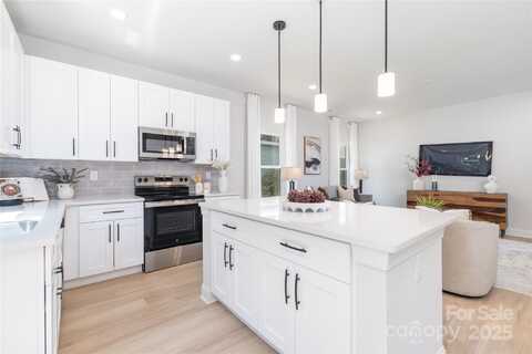 7805 Shadow Lawn Road, Charlotte, NC 28269