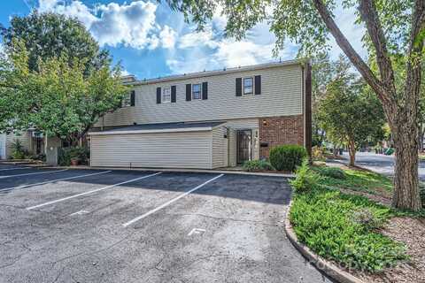 5941 Quail Hollow Road, Charlotte, NC 28210