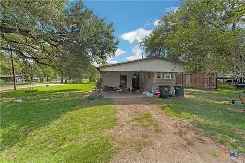 401 Walnut Street, Hallettsville, TX 77964