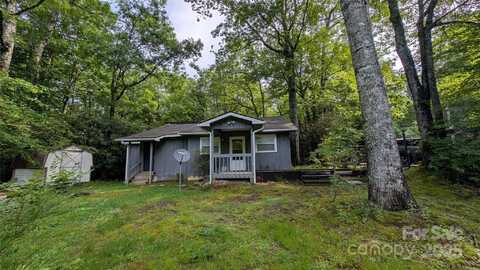 242 Upper Whitewater Road, Sapphire, NC 28774