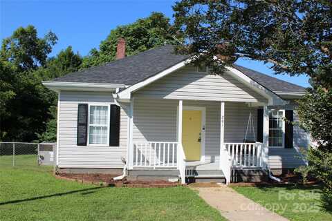 201 Park Avenue, Mount Holly, NC 28120