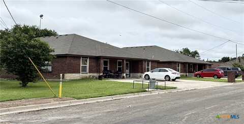 801 And 803 S Live Oak Street, Lampasas, TX 76550